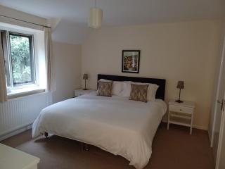 Spacious Cotswold Bolthole - 9