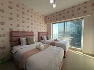 3BR - Iconic Gate Tower - For Groups & Families - Reem Island - 4