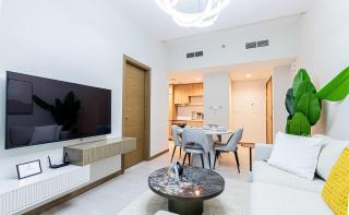 Modern Luxury 1BR Apt with Canal Panorama - 4