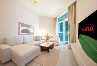 Stylish 1BR Luxury Stay Ideal for 5 Guests - 0