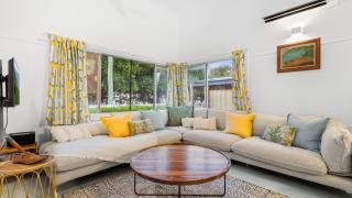 White and Black Cockatoo by the Sea - 8