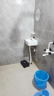 Radha Rani Guest House - 9