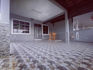 Adam Qaisara Homestay - 1