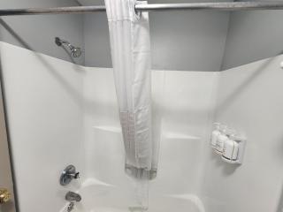 AmericInn by Wyndham Lake Mills - 9