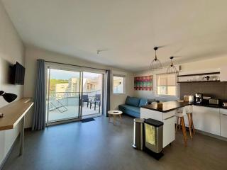Appartement cosy côté cour, accès plage, piscine, balcon, parking, animaux admis, La Tranche-sur-Mer - FR-1-194-228 - 2