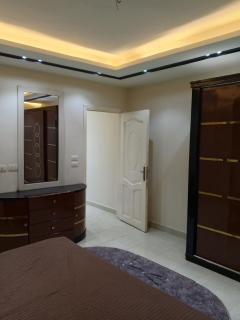 شقه مفروشه للايجار يومي وشهري النزهه مصر الجديده جسر السويس - Cairo - 2