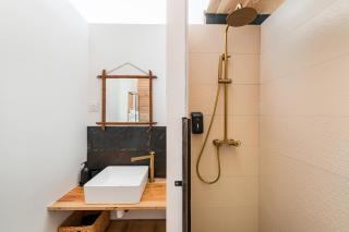 Chambre de caractère balnéo duo & vue toits - 5