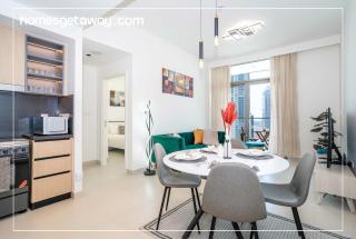 HomesGetaway-Elegant 1BR in Downtown Burj Crown - Dubai - 3