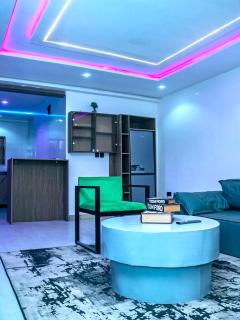 Luxury 2BR Wuse 2 - 247 Power Free Wi-Fi - 7