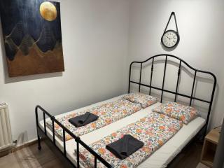 Tiny Tonitza Old Town Bucharest - 0