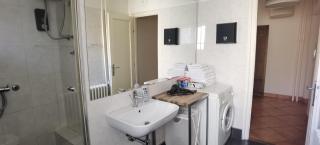 Spacious 2BR Apartment in the Heart of the City - 3