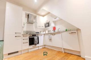 Beautiful 2 bed apartment - 3