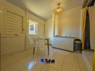 Airport Manini Lodge - 10 min from Airport - Room 1 - 6