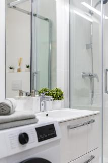 Lake City Harmony with Free Parking - 2