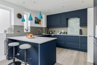 Middle Chine - Beautiful Garden and Spacious Living Space - 8