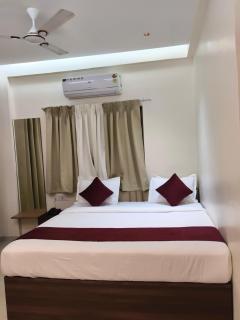 Hotel Atithi Lodging Pune - 0