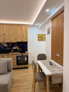 chill tirana bllok - 8