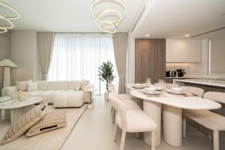 Experience 2BR Luxury Living at LIV Marina - 6