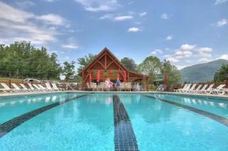KunTree Retreat by Beyond Expectations w Hot Tub - 8