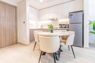 Luxurious 1BR Living in Azizi Riviera 39 - 3