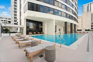 Stay in the Heart of Miami + Free parking - 6