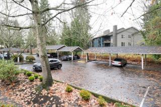 Blueground Overlake pool nr Marymoor Park SEA-969 - 6