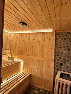 Thoma's hut-თომას ქოხი - 6