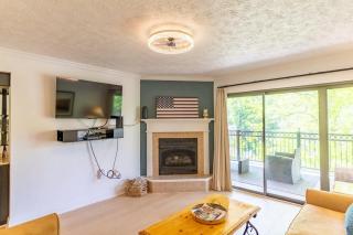 Gatehouse Condo by Beyond Expectations w Views - 3