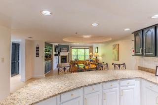 Gatehouse Condo by Beyond Expectations w Views - 1