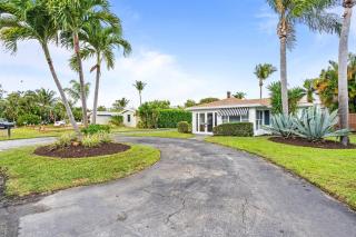 Coastal Chic Retreat Near Beach & Atlantic Ave - 9