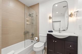 Coastal Chic Retreat Near Beach & Atlantic Ave - 4