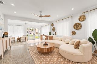 Coastal Chic Retreat Near Beach & Atlantic Ave - 1