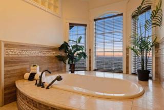 Private Family Home with Hot Tub - 8
