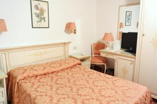 Ambassador Tre Rose - Venice - 1