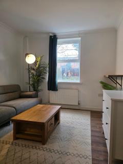 Studios & Ensuite Doubles - Central RG1 - Oracle - Station & Hospital - 9