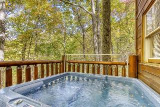 Whispering Pines by Beyond Expectations w Hot Tub - 8