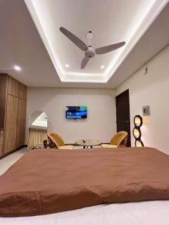 Modern Studio Apartment, Block A Multi Gardens B17 - 5