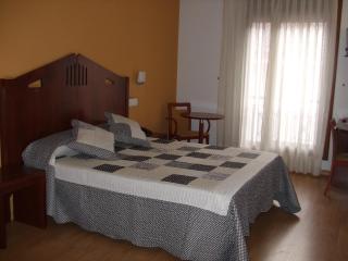 Hotel las Cruces - Belmonte de Miranda - 6