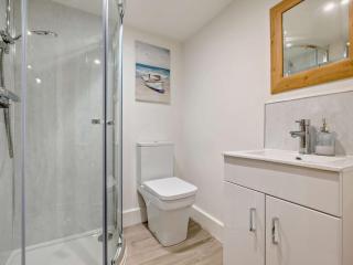 2 Bed in Little Petherick 83130 - 2