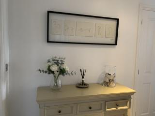 Blue Moon, The Bay, 2 bedrooms with ensuites, parking for 2 cars, 2 dogs welcome - 2