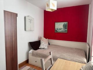 Cosy Cottage , Budget SingleRoom - 8