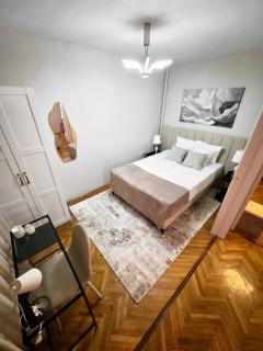 Central Skopje City Apartment - 4