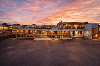 The Riverwood Retreat - 9