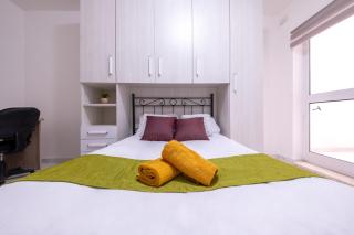 Swieqi Apartment Next to Paceville Nightlife and Beach Perfect for Groups - 2