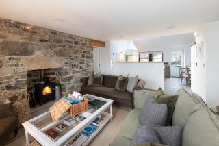 Storytellers at Isay Luxe Skye Coastal Stay - 1