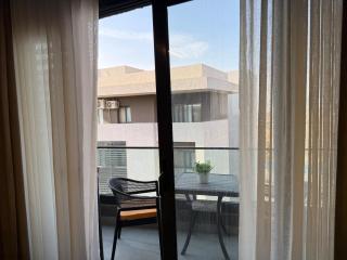 Serene 2BR Haven-Close to Restaurants & Mall - 4