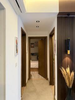 Serene 2BR Haven-Close to Restaurants & Mall - 6