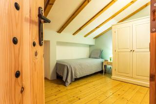 Garmen Hills Guest Houses - 9