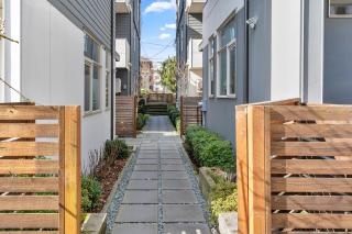 Standalone Townhome 3Bd Parking Near LightRail - 4