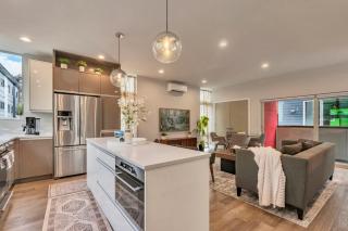 Standalone Modern townhouse in Seattle - 3